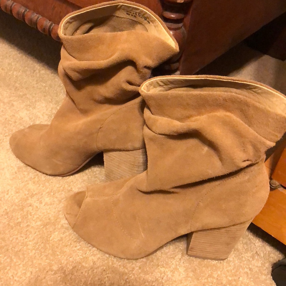 Chinese laundry bootie